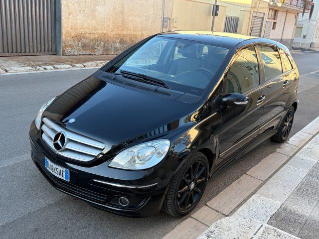 MERCEDES-BENZ B 200 CDI Sport