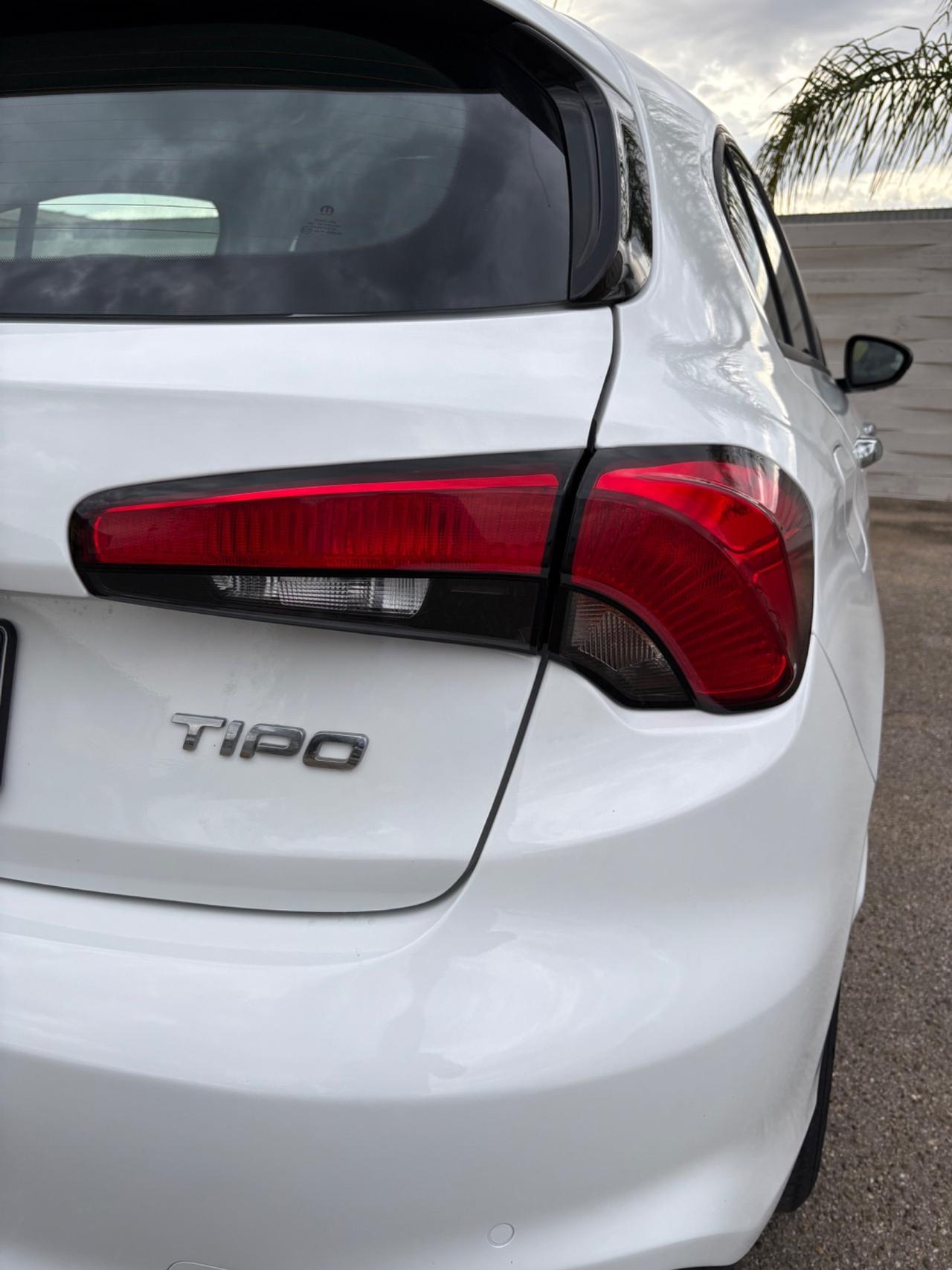 Fiat Tipo 1.3 Mjt con 108.000 km unico proprietario