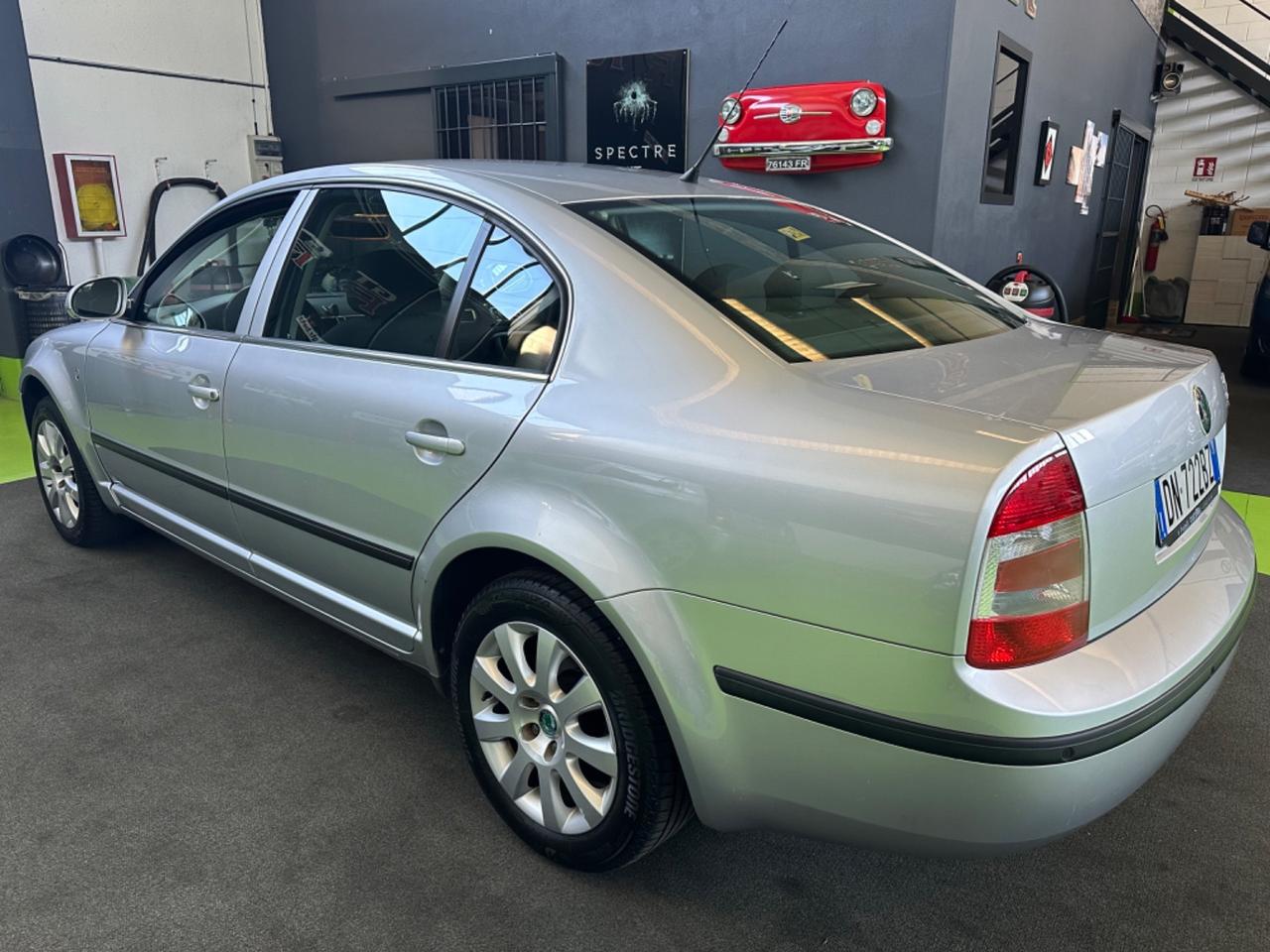 Skoda Superb 1.8 T 20V 150cv tip. Comfort - AUTOMATICA-