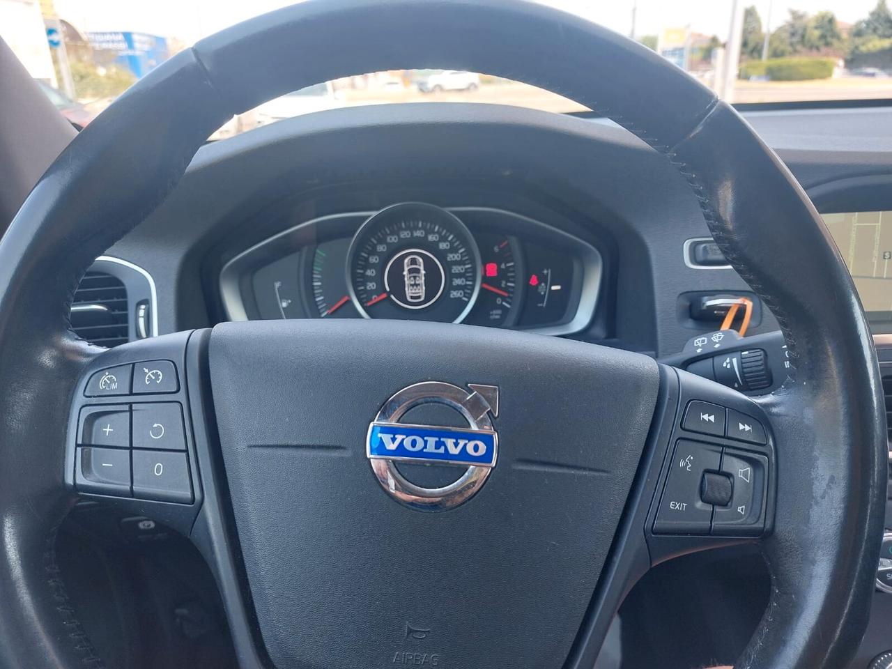 Volvo V60 D3 SW Momentum STUPENDA UNICO PROPRIETARIO