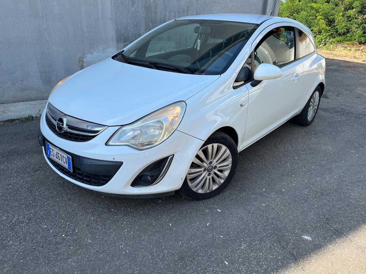 Opel Corsa 1.2 3 porte Edition