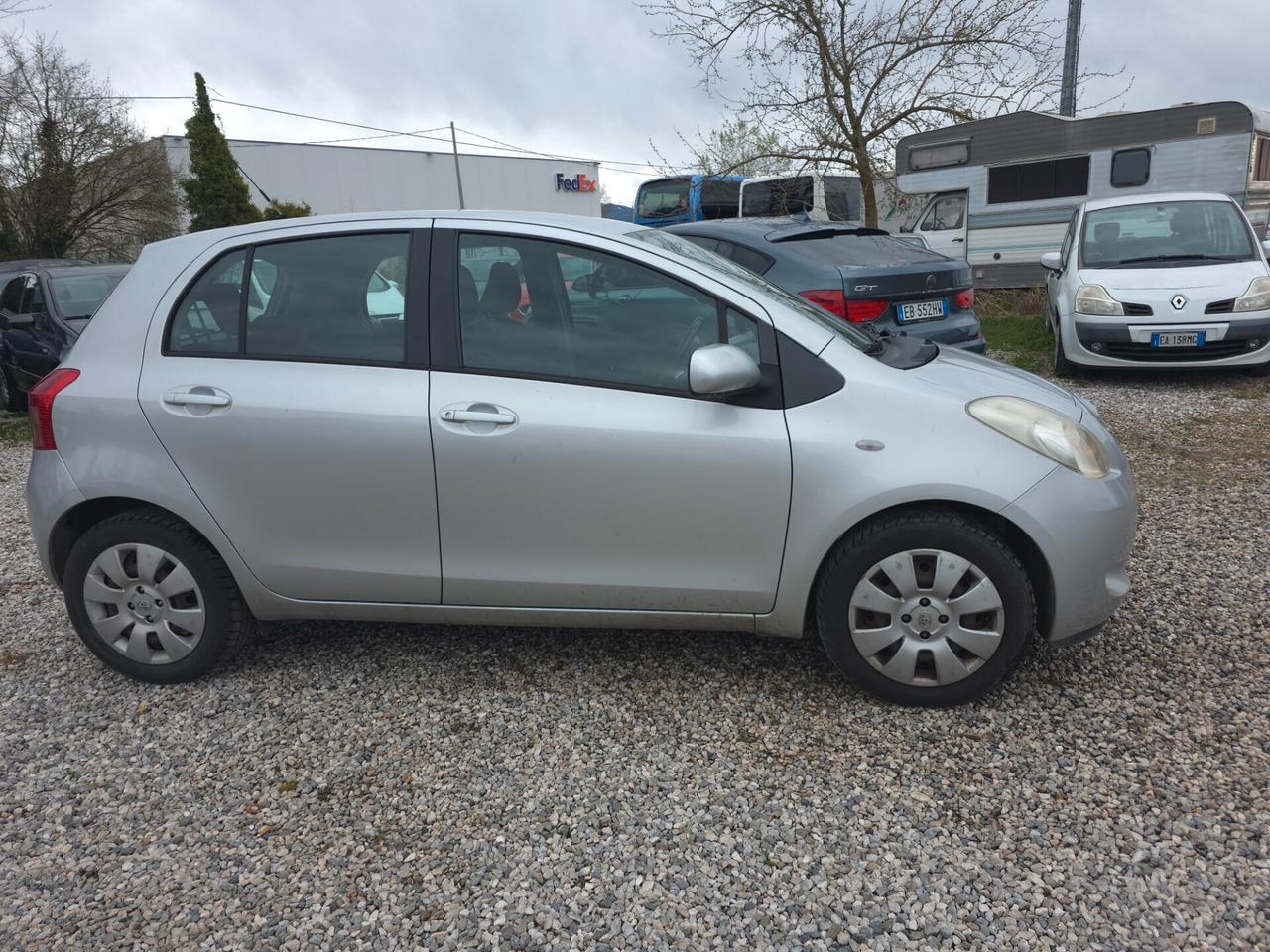 Toyota Yaris 1.3 5 porte Navi