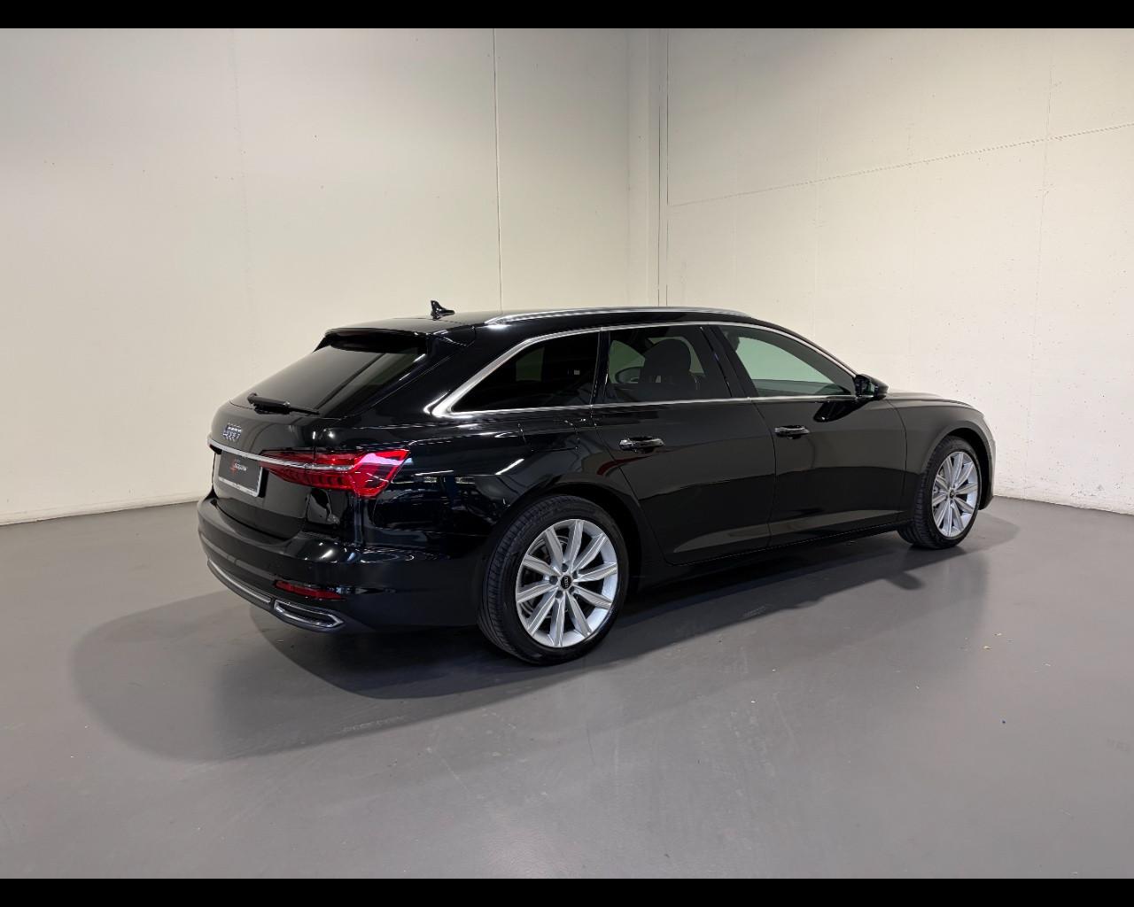 AUDI A6 AVANT 40 TDI S-TRONIC BUSINESS PLUS