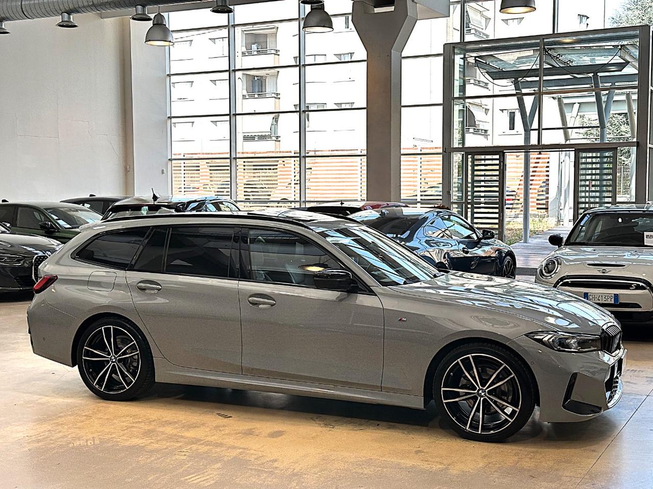 BMW 320 d Touring mhev xdrive MSport-19"-Tetto-Pelle-Carplay-Camera