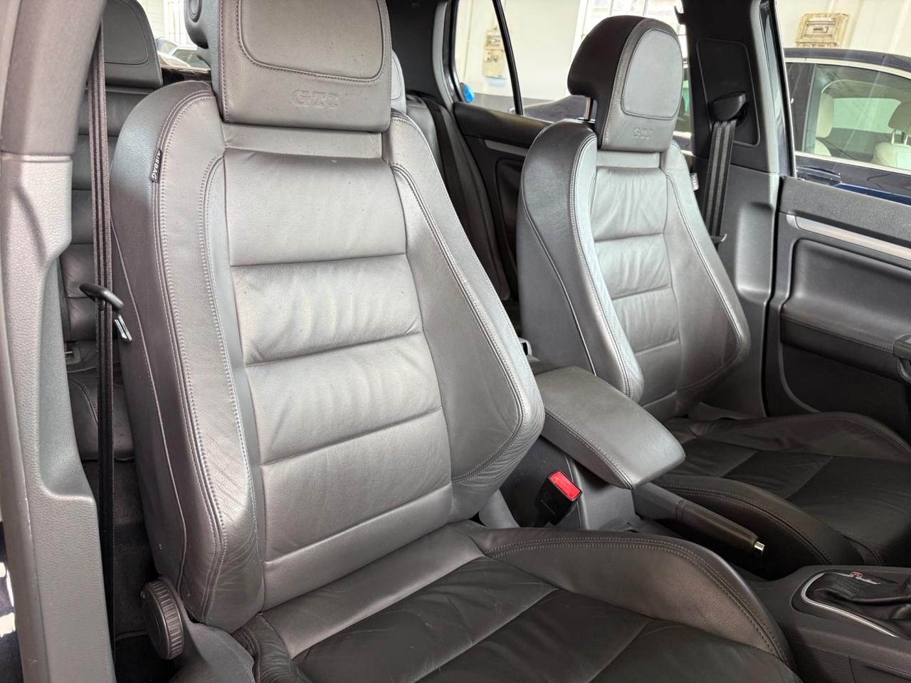 Volkswagen Golf GTI 2.0 16V TFSI 5p. DSG
