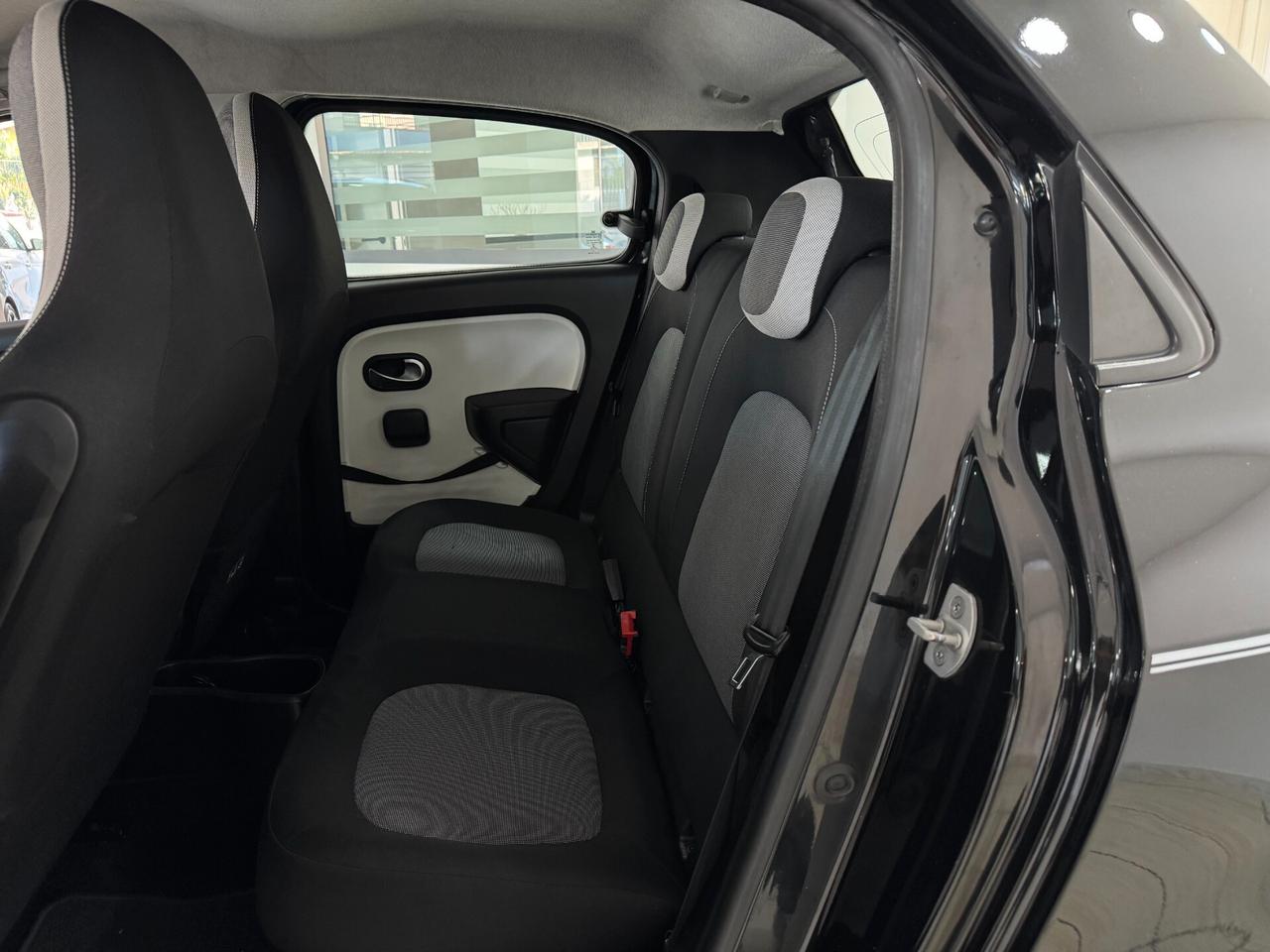 Renault Twingo 1.0 71 CV SCe Lovely