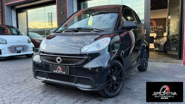smart fortwo TOTAL BLACK UNIPRO 61000 KM!!!!! fortwo 1000 52 kW MHD coupé passion