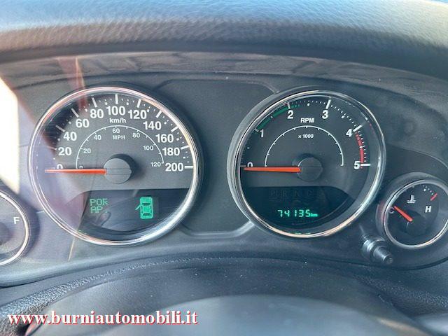 JEEP Wrangler 2.8 CRD DPF 3p Sahara Auto