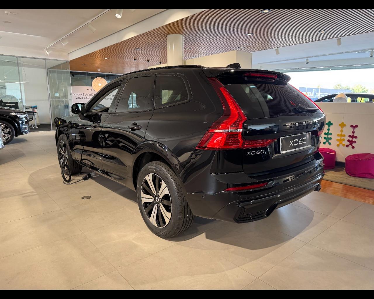 VOLVO XC60 T6 RECHARGE AWD GEARTRONIC PLUS DARK