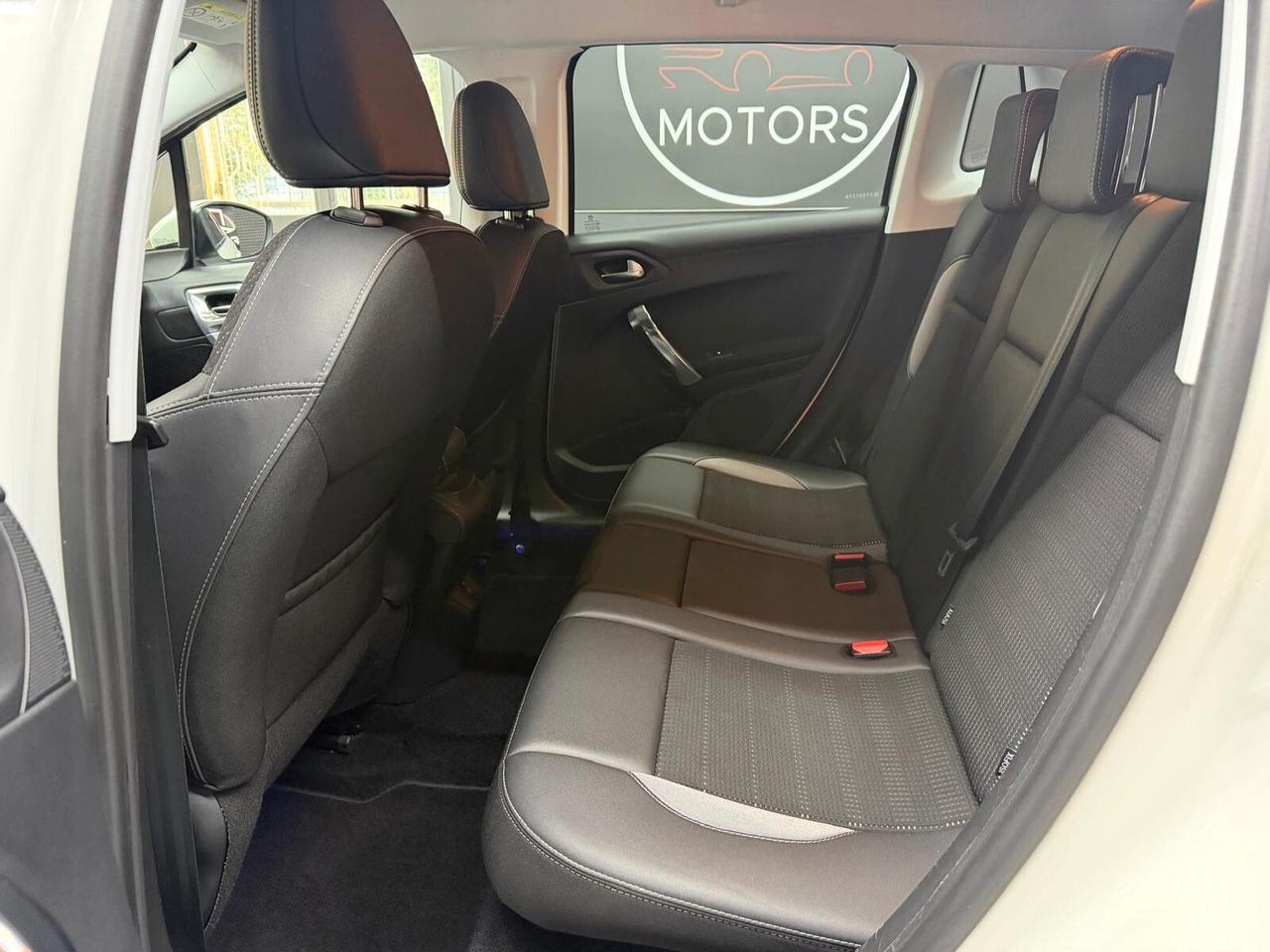 Peugeot 2008 BlueHDi 100 GT Line