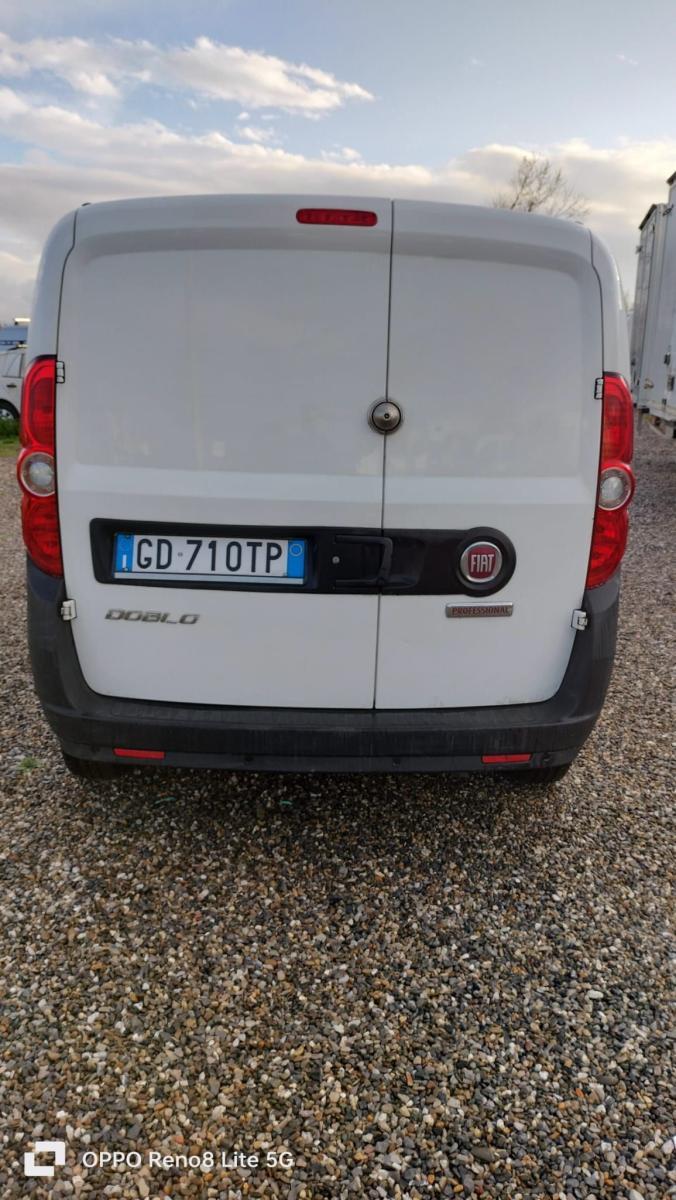 FIAT Doblo cargo 1.3 mjt 95cv CH1 Business S&S cargo 1.3 mjt 95cv CH1 Business S&S