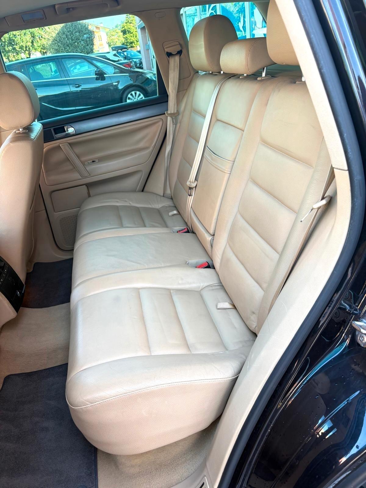 Volkswagen Touareg 2.5 TDI