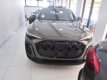 Audi Q5 40 2.0 tdi mhev 12V Identity Black quattro s-troni