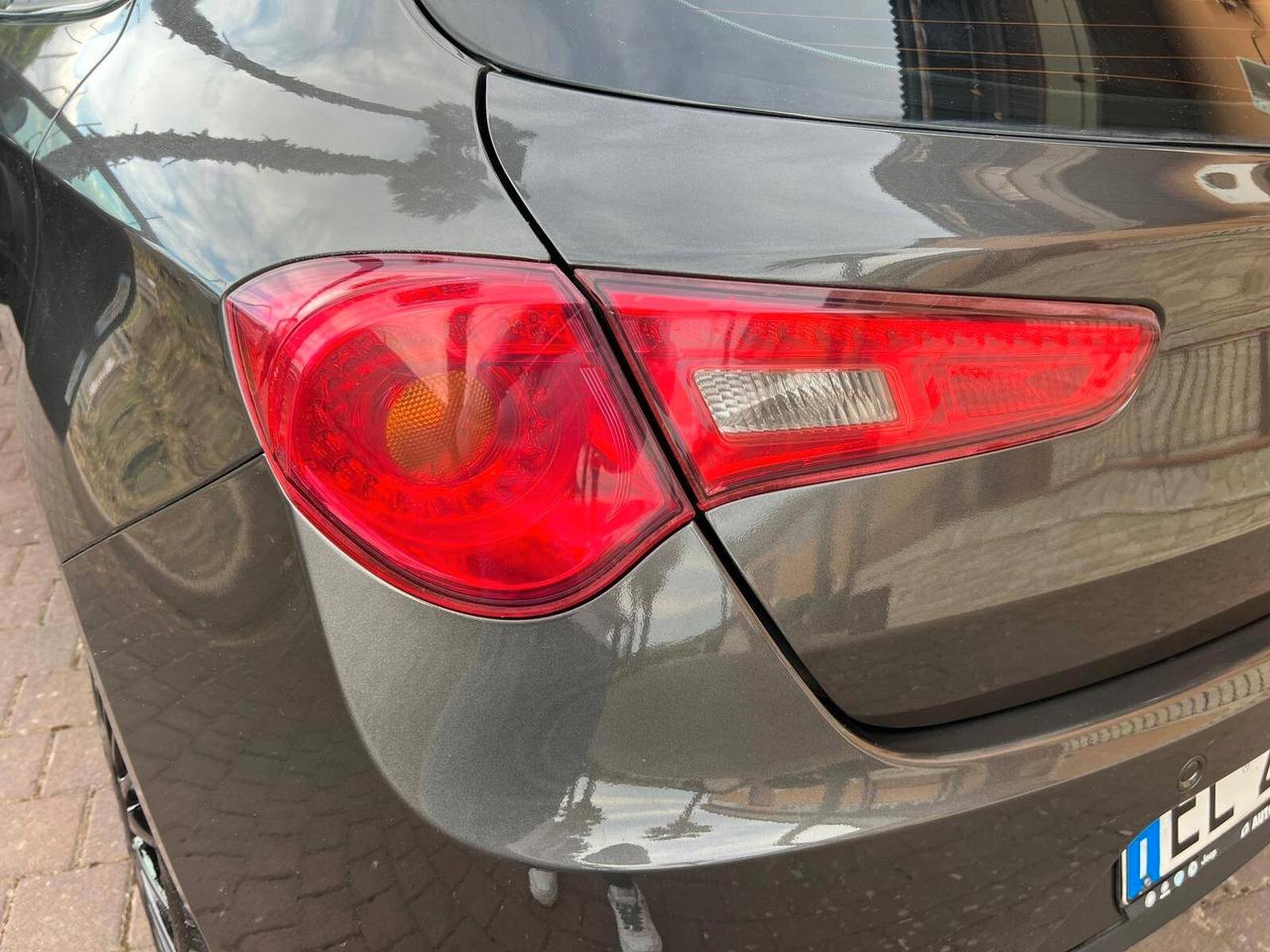 Alfa Romeo Giulietta 2.0 JTDm-2 140 CV Distinctive