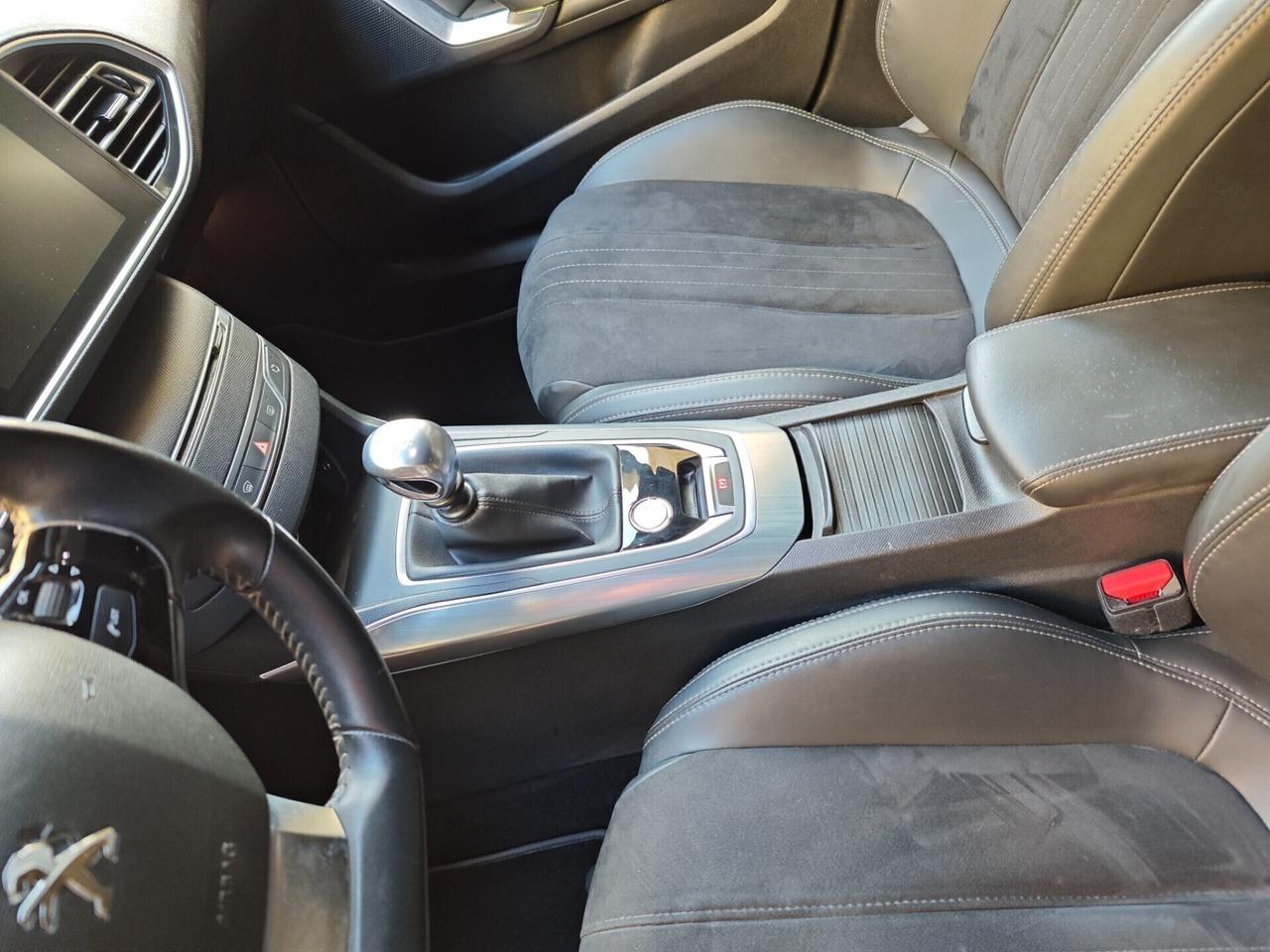 Peugeot 308 BlueHDi 120 S&S Allure