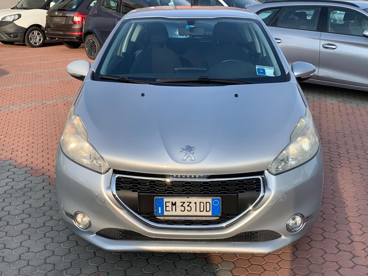 Peugeot 208 1.4 HDi 68 CV 3 porte Allure