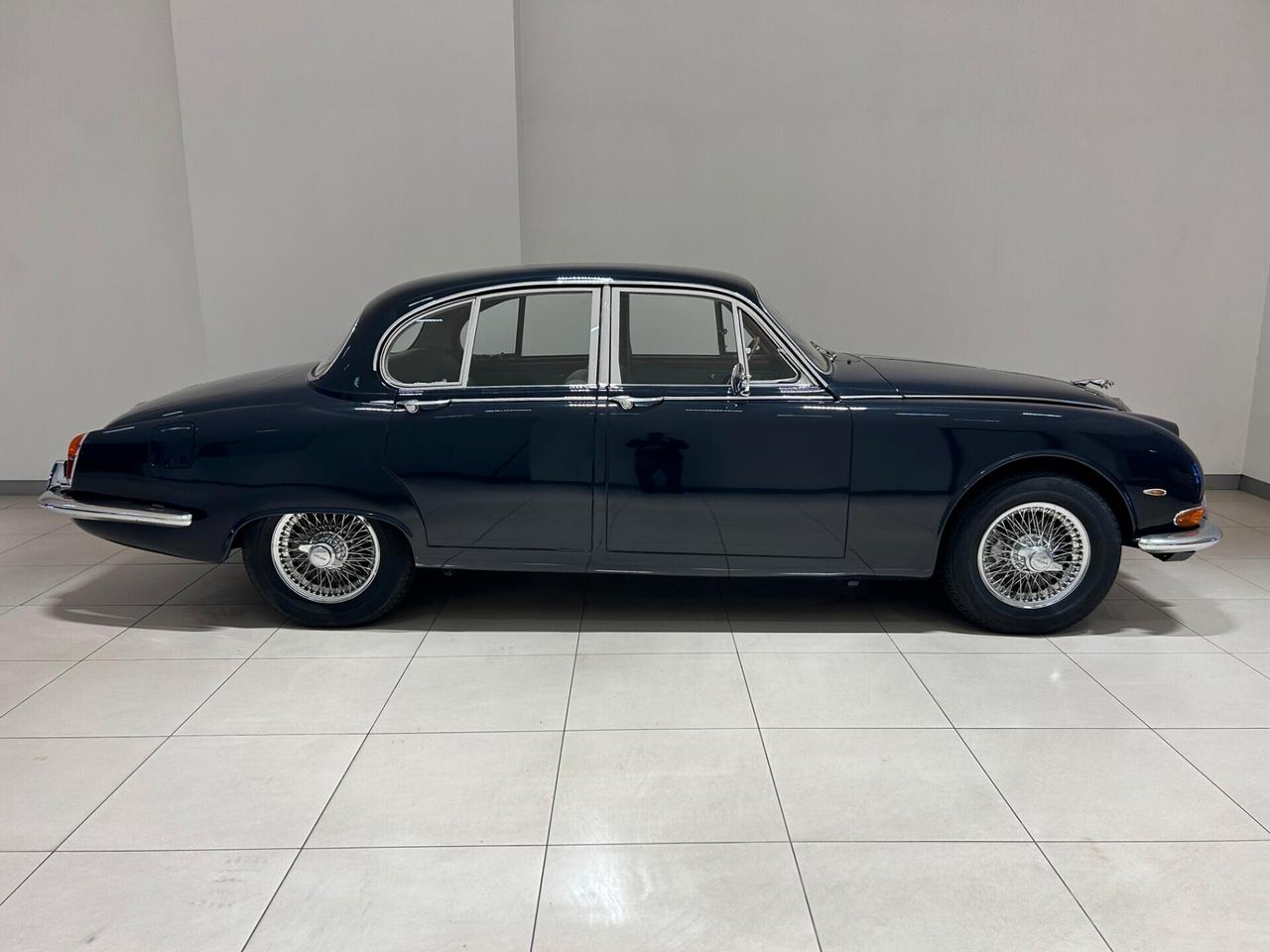 Jaguar S-Type 3.8 S