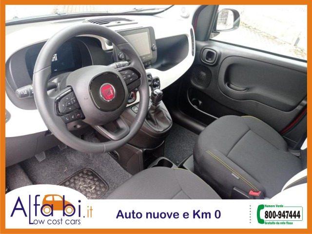 FIAT Panda 1.0 FireFly 70CV Hybrid Pandina (Cross Look)