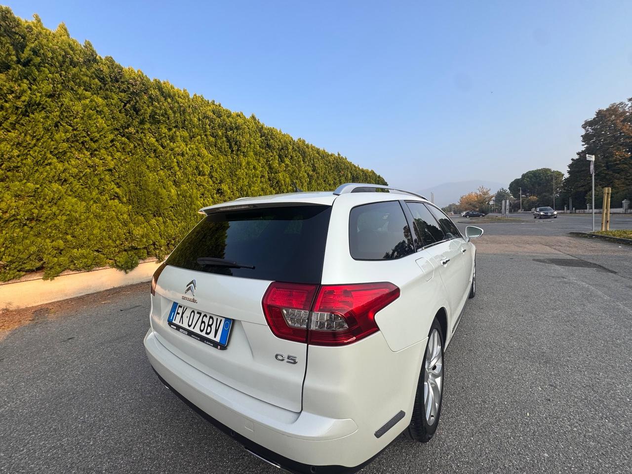 Citroen C5 BlueHDi 180 EAT6 S&S Hydractive Business Tourer