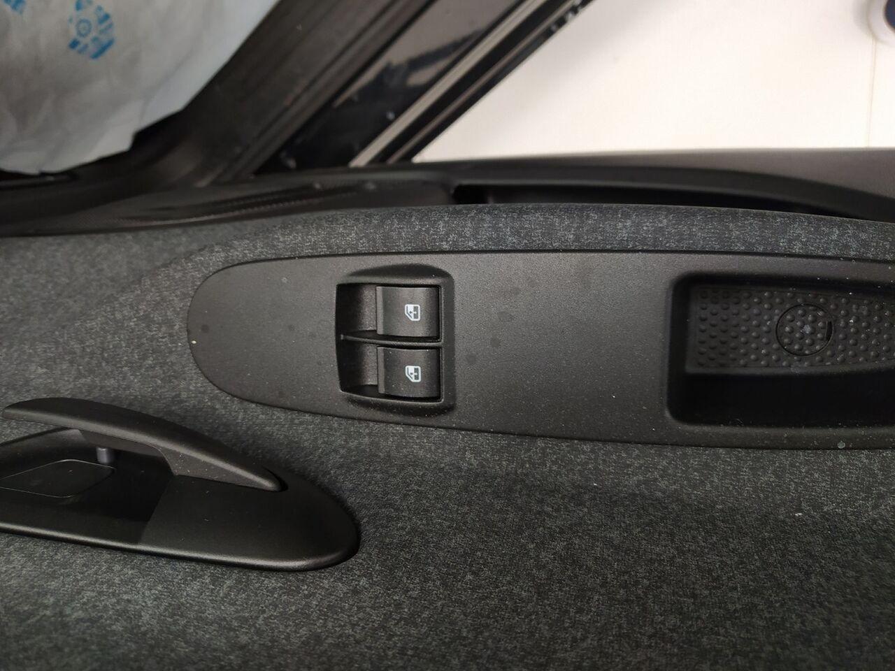 LANCIA Ypsilon III 2021 - Ypsilon 1.0 firefly hybrid Silver s&s 70cv