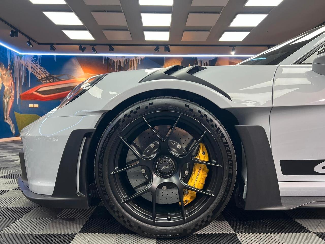 Porsche 911 992 Coupe 4.0 GT3 RS WEISSACH PACK (911)