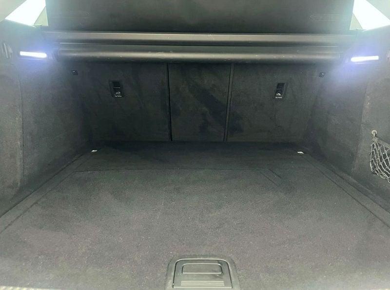 Audi A4 Avant 40 TDI quattro S tronic Business Advanced