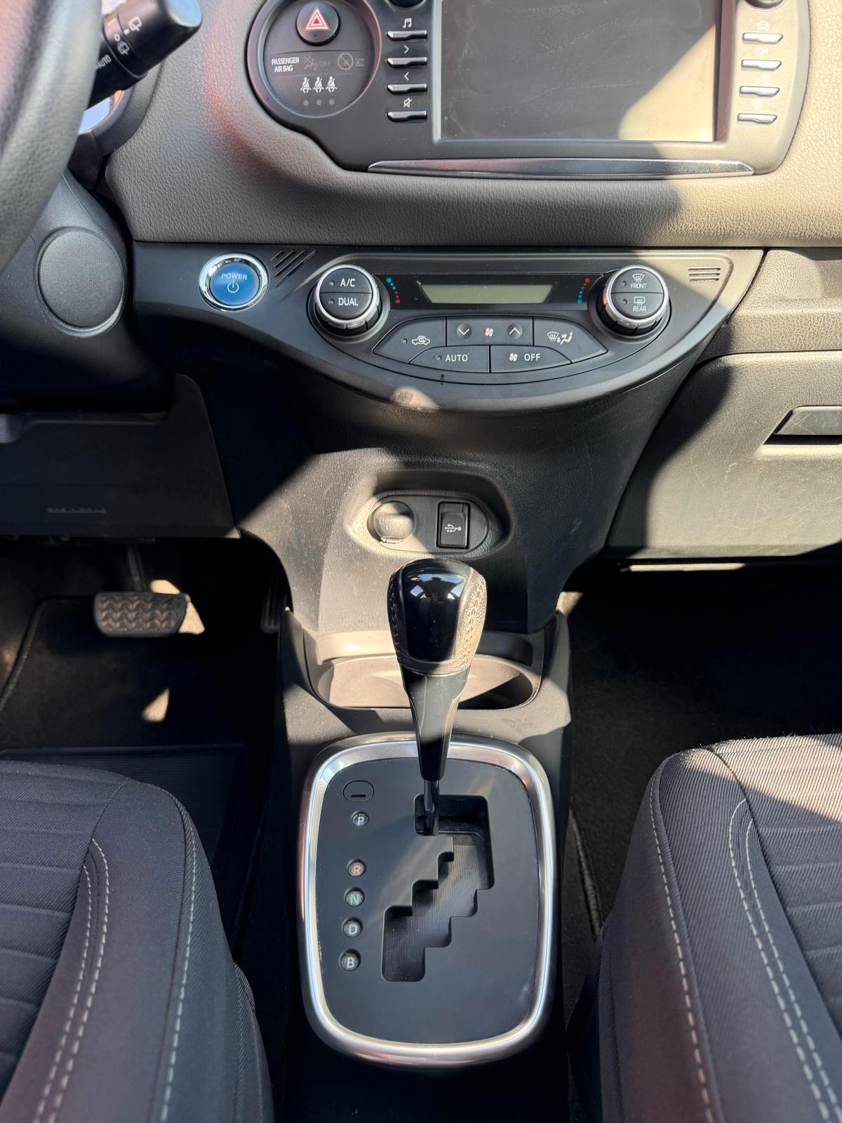 Toyota Yaris 1.5 Hybrid All. Active *CRONOLOGIA TAGLIANDI*