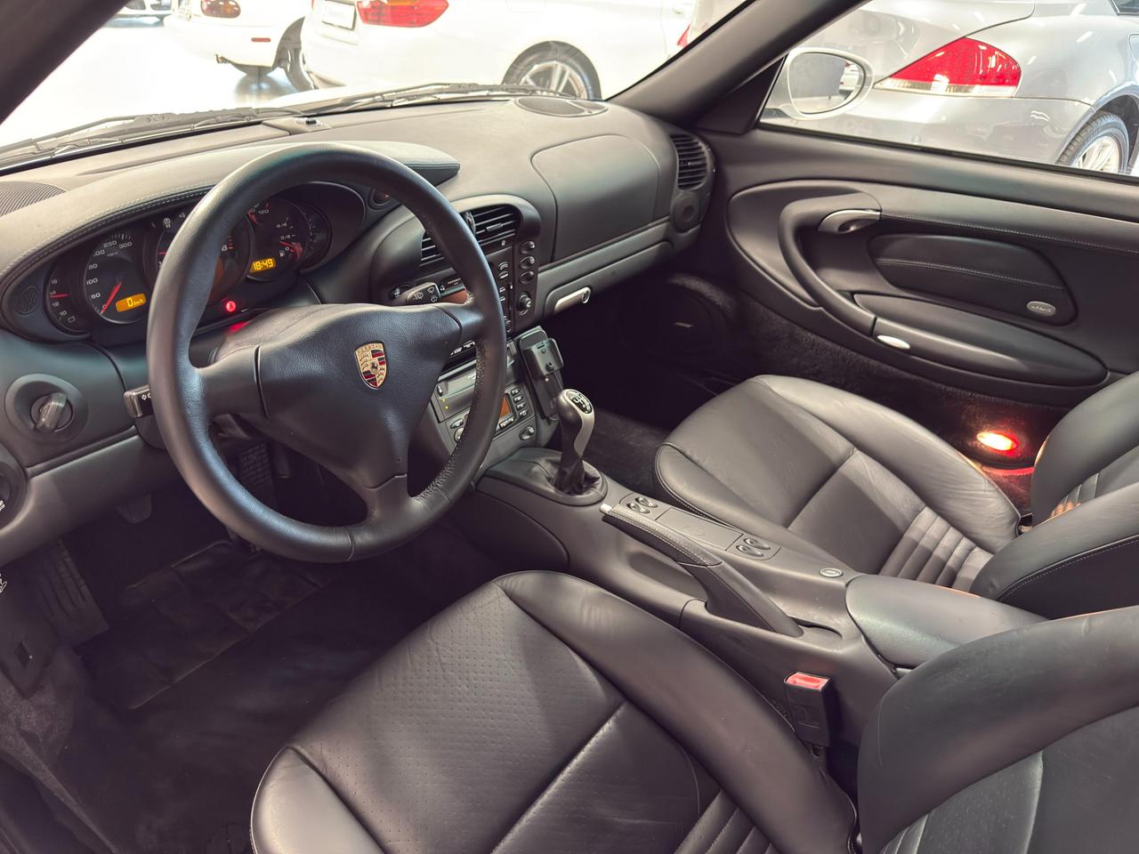 Porsche 911 Coupe 3.6 Carrera 4S