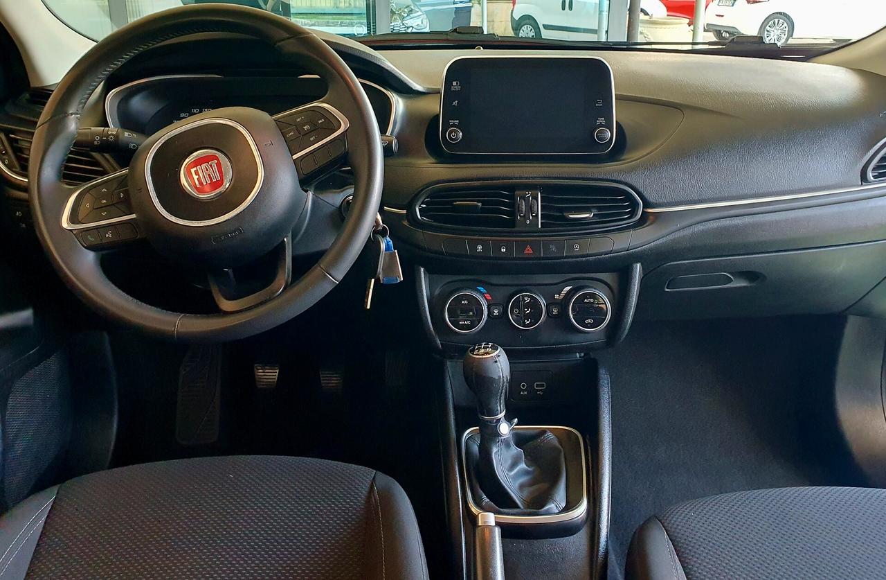 Fiat Tipo 1.3 Mjt con NAVI - 2017 - KM. 151.000