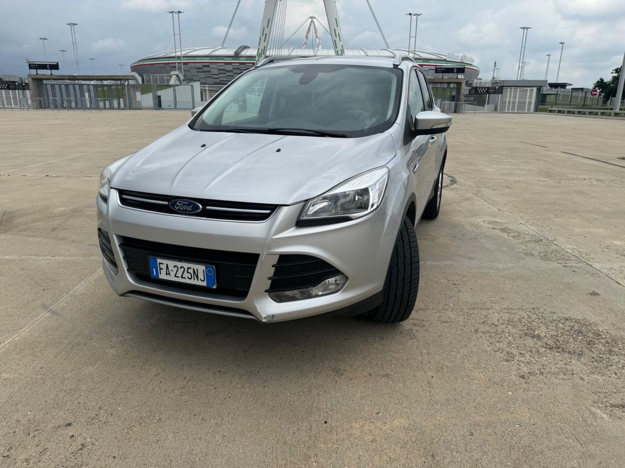 Ford Kuga 2.0 TDCI 150 CV S&S 4WD Powershift Titanium