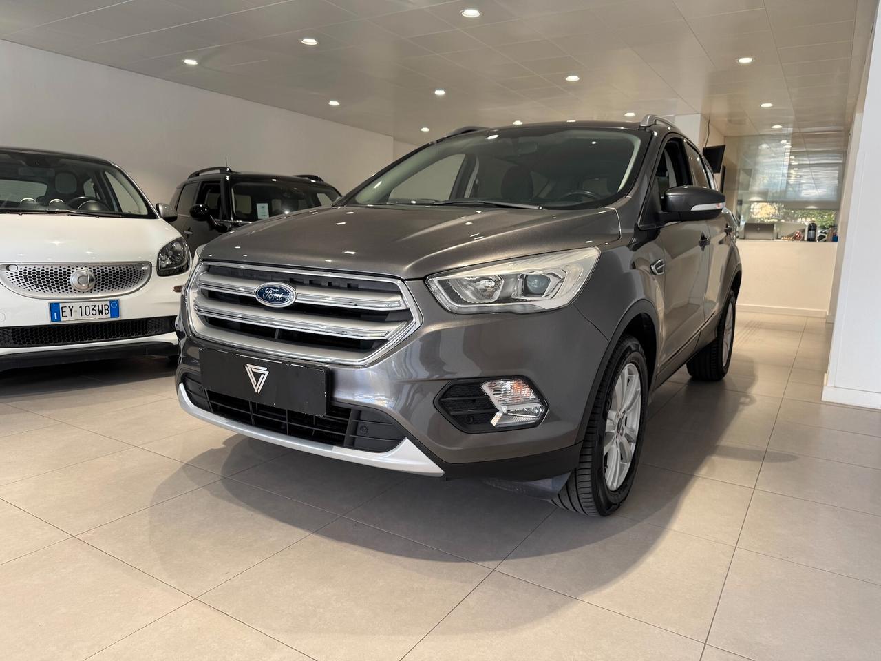 Ford Kuga 1.5 TDCI 120 CV S&S 2WD Powershift Business