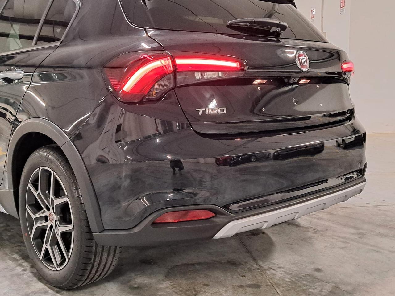 Fiat Tipo 1000 100CV Cross 5 Porte Km. 0 (718)