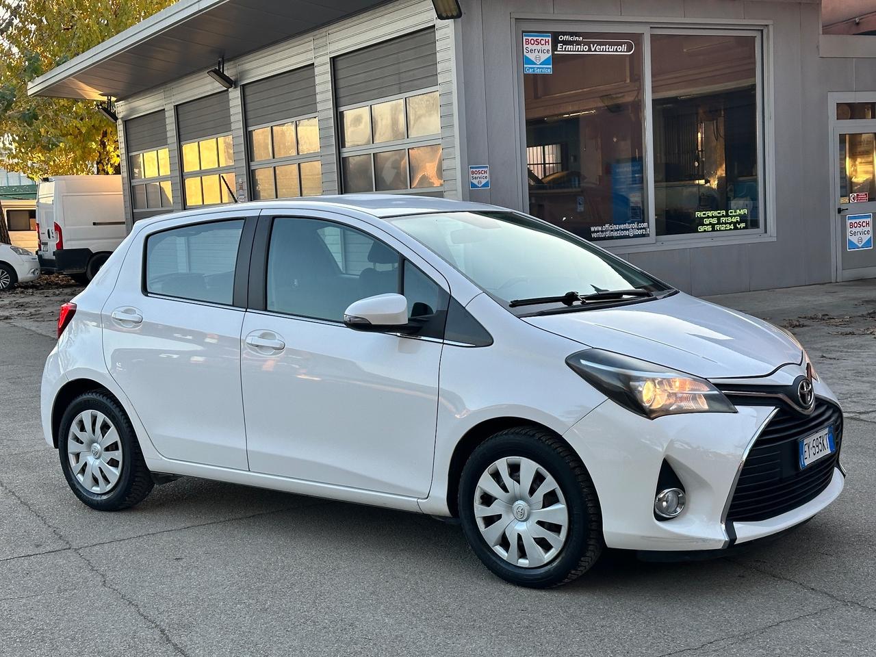 Toyota Yaris 1.0 5 porte Lounge solo 120mila km