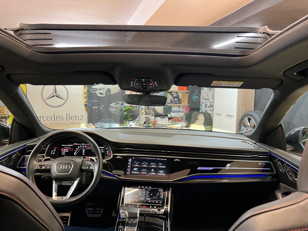 Audi Q8 RS TFSI V8 quattro tiptronic