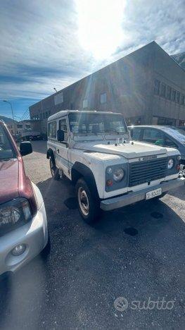 LAND ROVER Defender - 1985