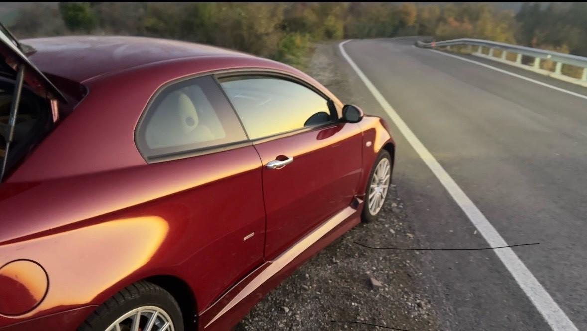 Alfa Romeo GT 3.2 V6 24V Tagliandi Certificati Rosso Rubino