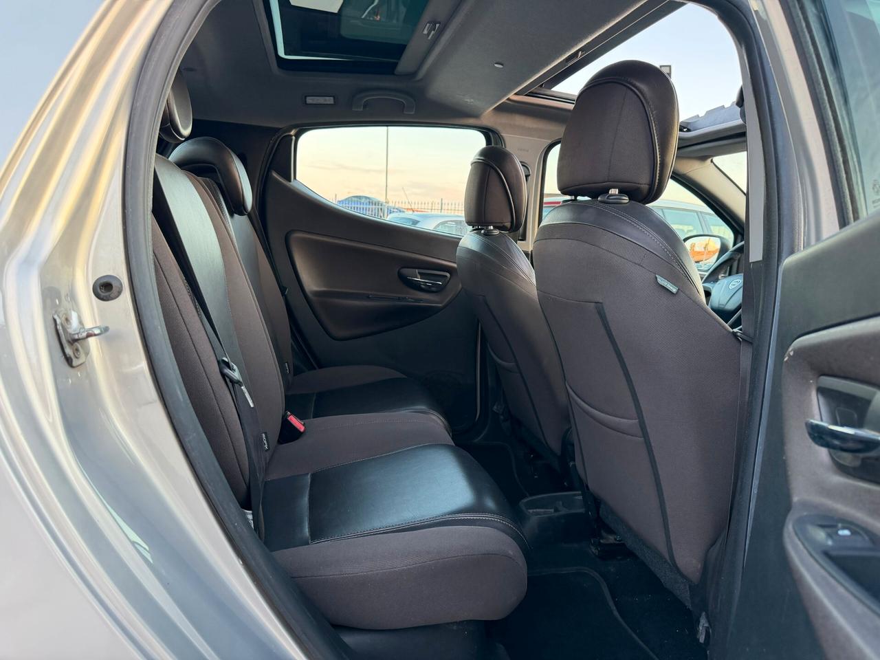 Lancia Ypsilon 1.3 MJT 16V 95 CV 5 porte S&S Platinum