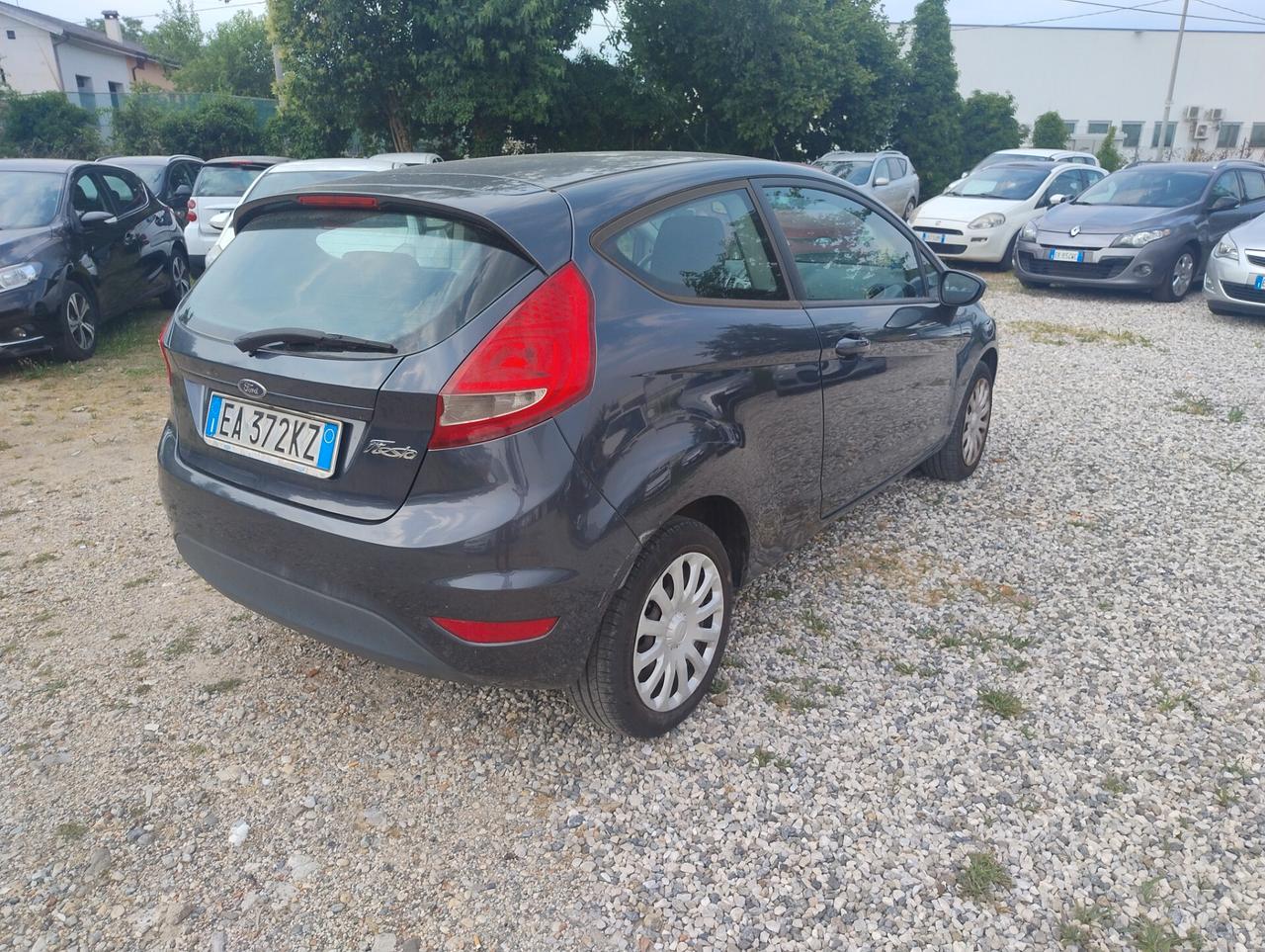 Ford Fiesta 1.4 3 porte Bz.- GPL Titanium