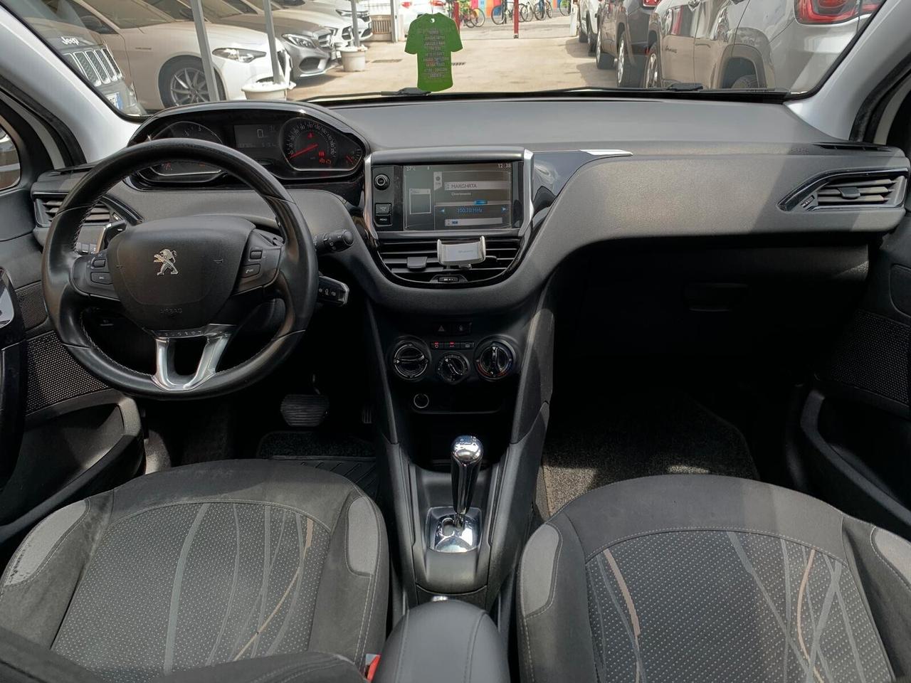 Peugeot 208 1.4 e-HDi 68 CV S&S robotizzato 5 porte Active