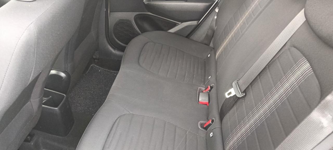 HYUNDAI I10 1.0 BENZ-NAVI-PREZZO PROMO!