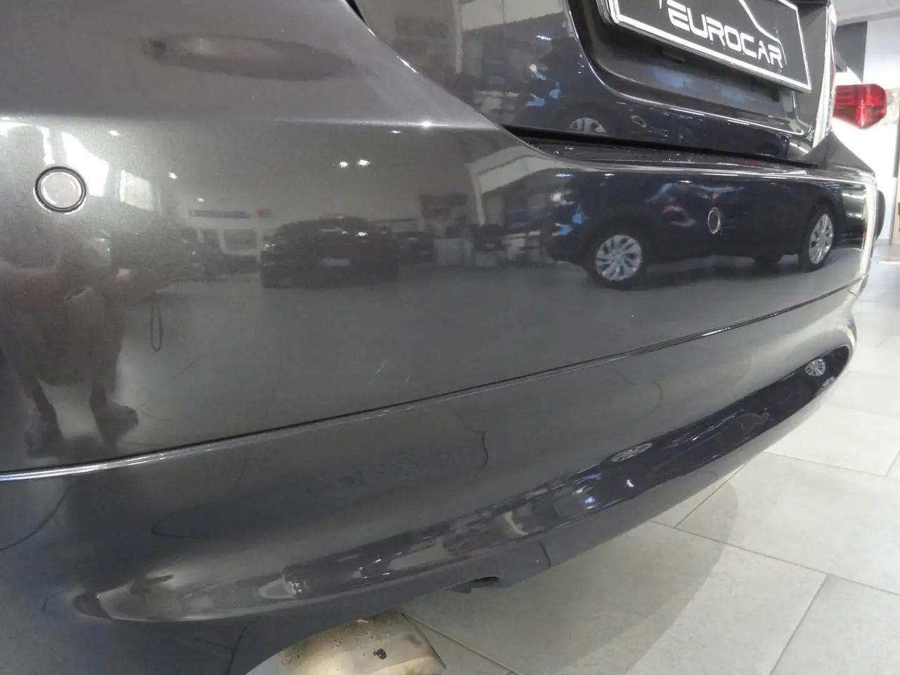 Bmw 320 320d cat Attiva