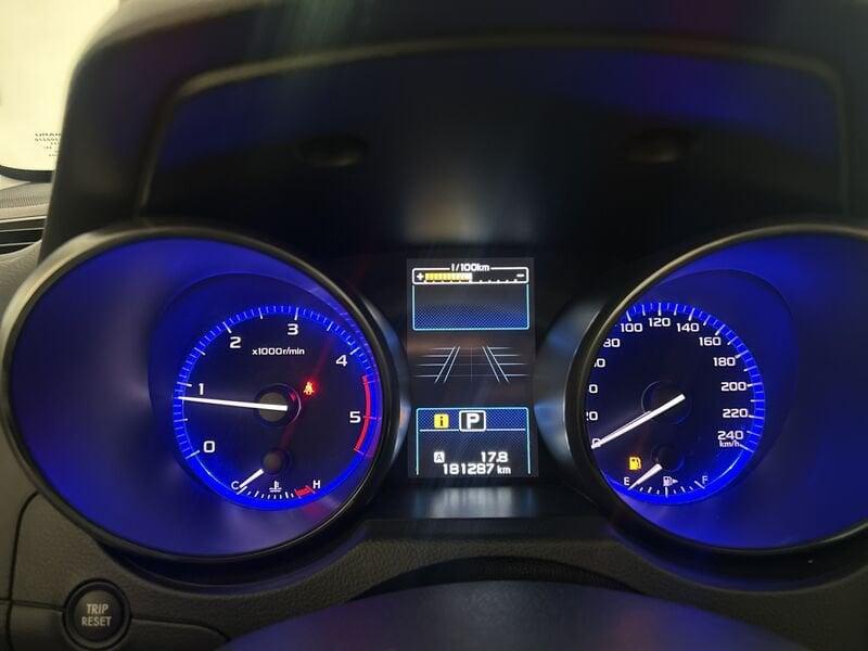 Subaru Outback 2.0D Lineartronic Free