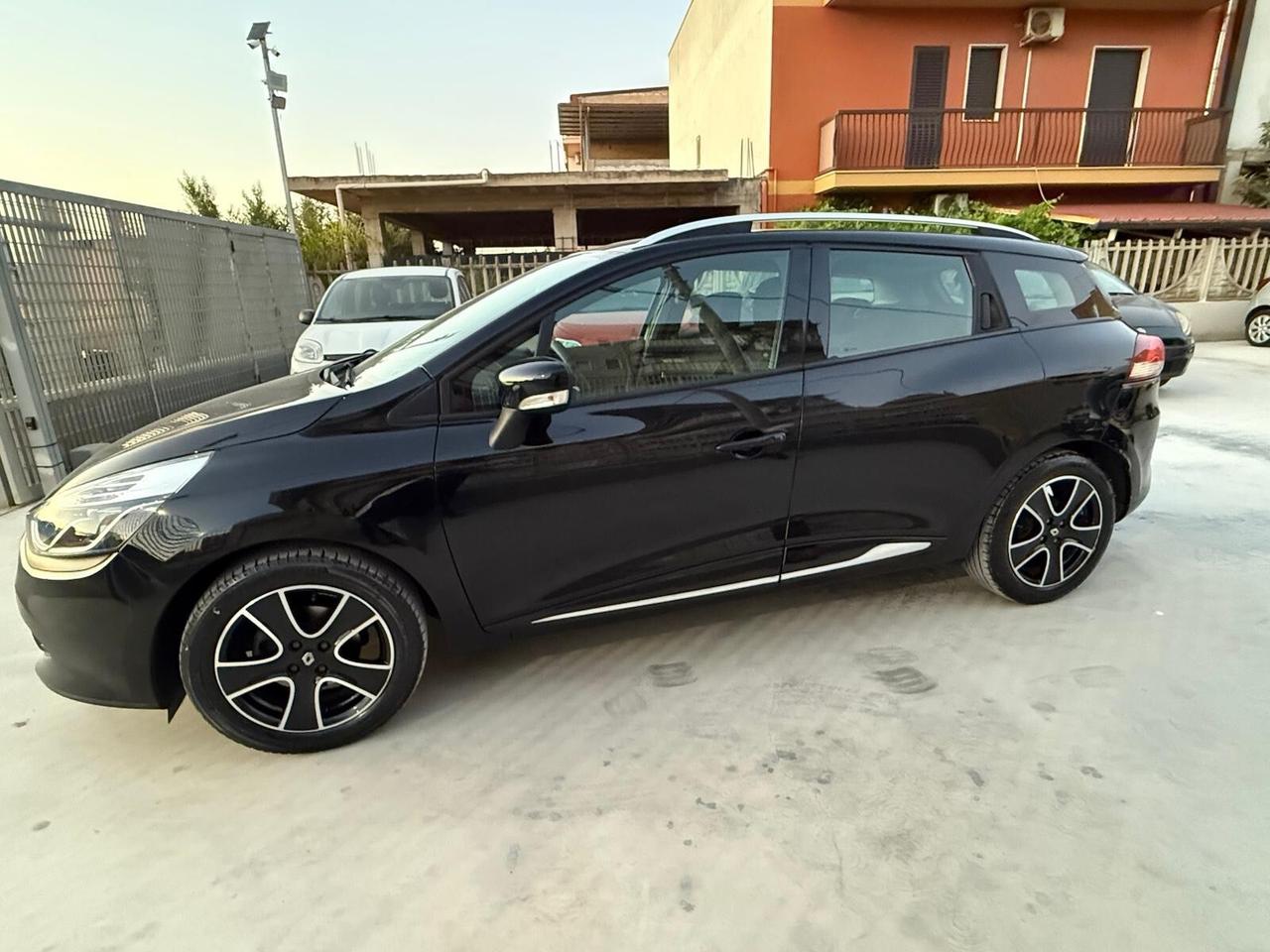 Renault Clio Sporter 1.5 dCi 8V 75CV Live