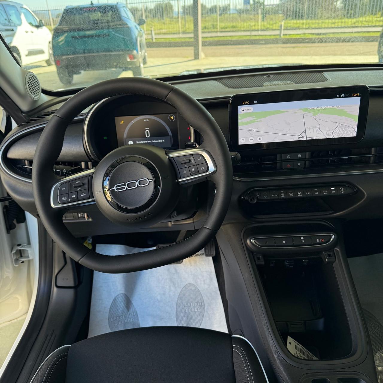 Fiat 600 Hybrid 110 CV DCT MHEV Business