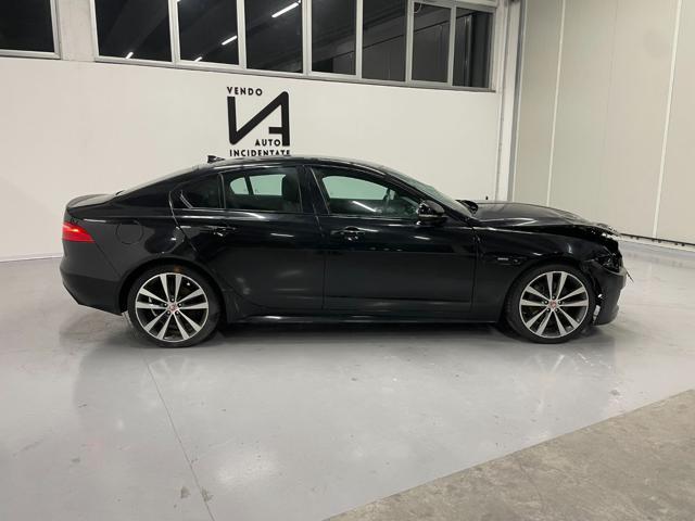 JAGUAR XE 2.0 D TURBO 180CV R-SPORT CAMBIO AUTOMATICO