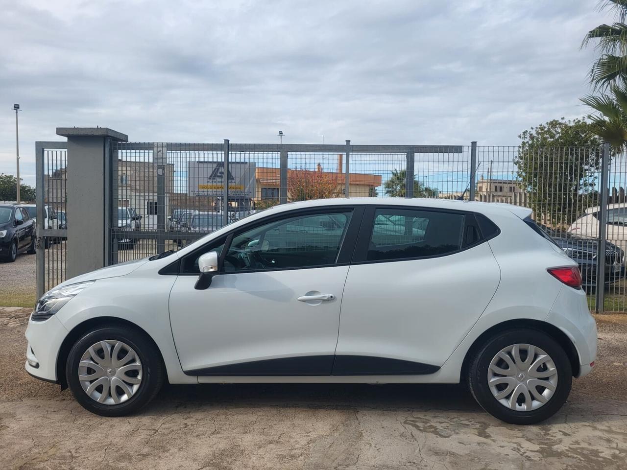 Renault Clio Dci 75 CV Life+Navy.....
