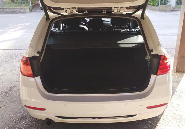 BMW 320 320d xDrive Touring M-Sport