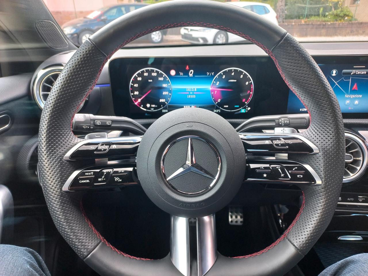 Mercedes-benz A 180 Automatic AMG Line Advanced Plus