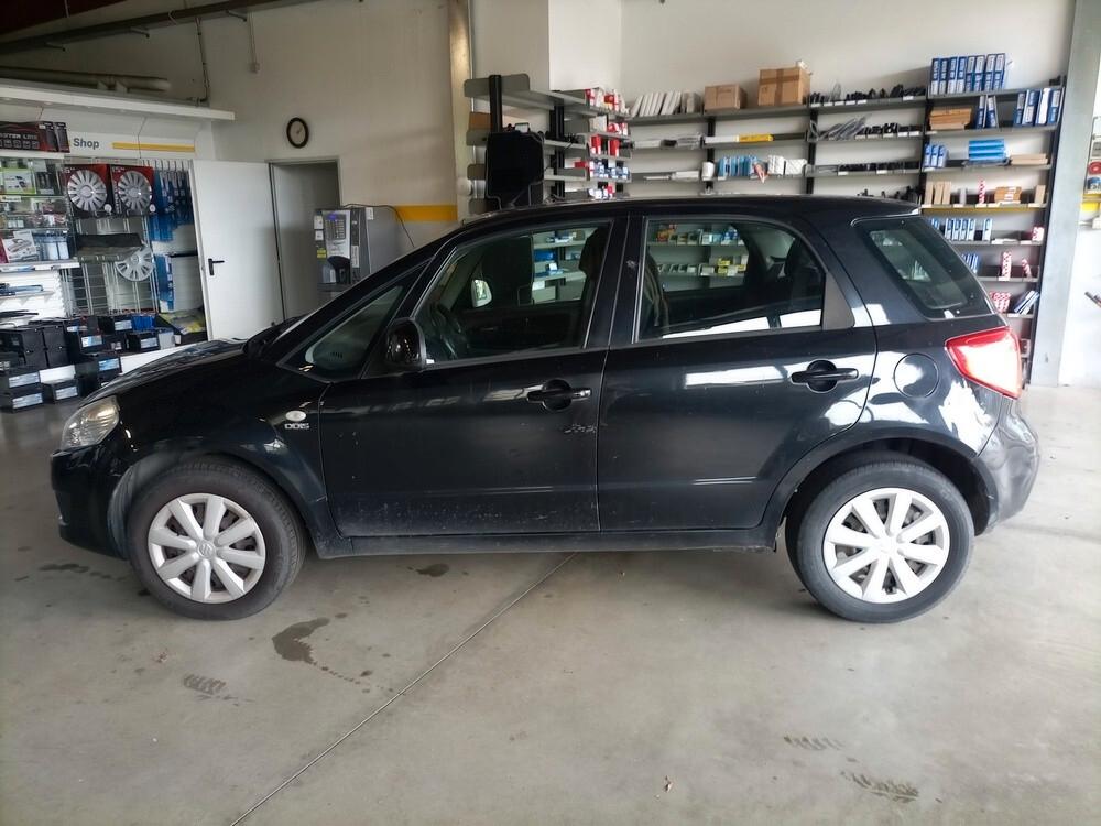 Suzuki SX4 1.6 DDiS 16V Urban Line