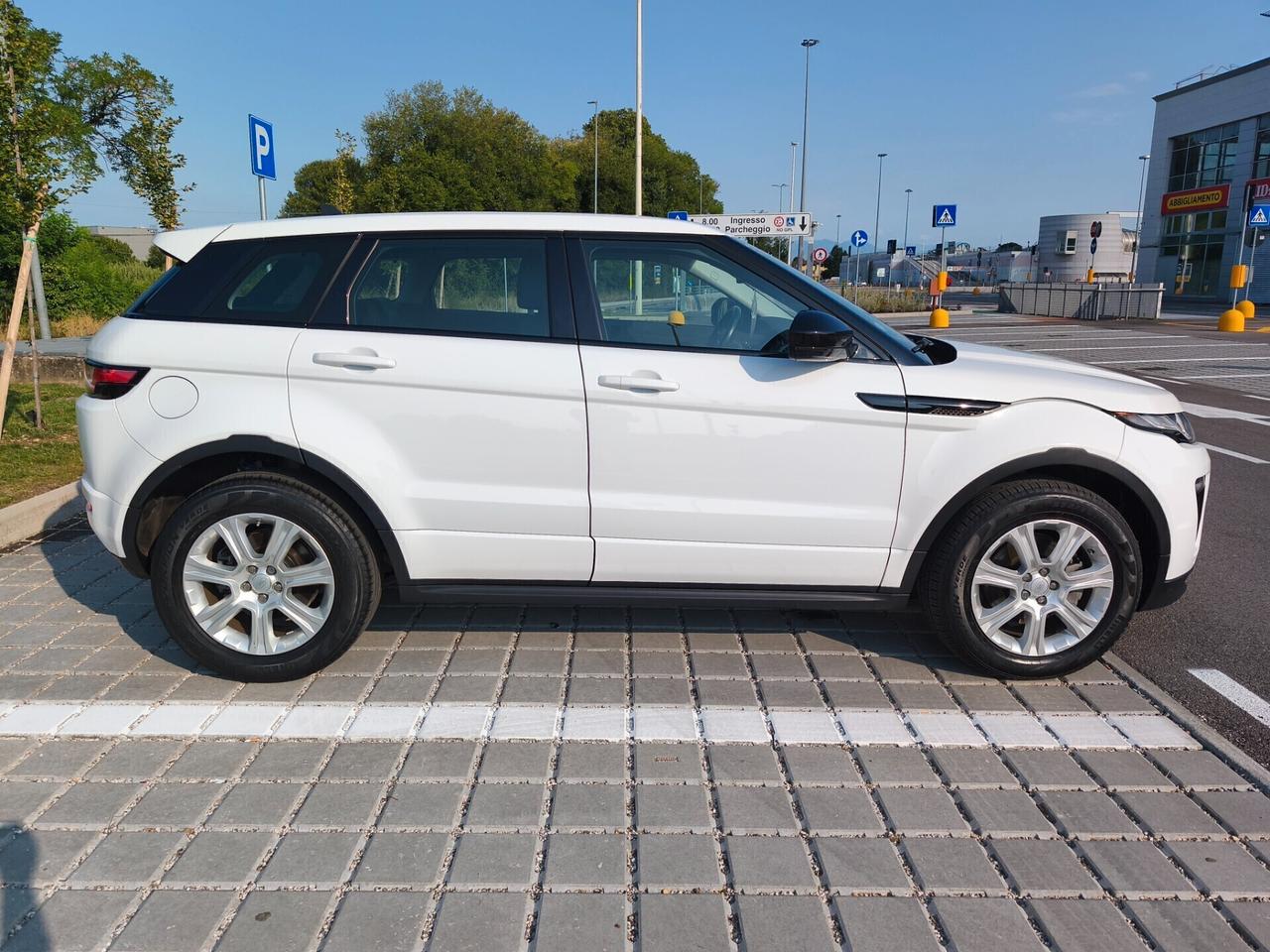 LAND ROVER EVOQUE 2.0D HSE 4X4 KM80MILA